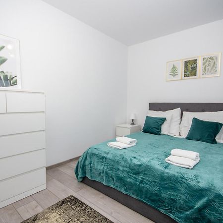 Inpoint Zablocie Modern Apartments For Work&Travel Krakow Dış mekan fotoğraf
