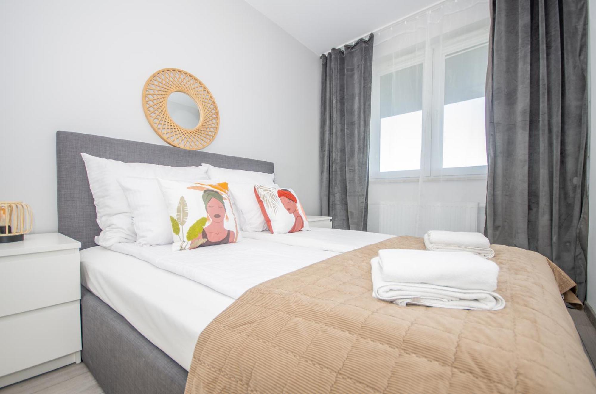 Inpoint Zablocie Modern Apartments For Work&Travel Krakow Dış mekan fotoğraf